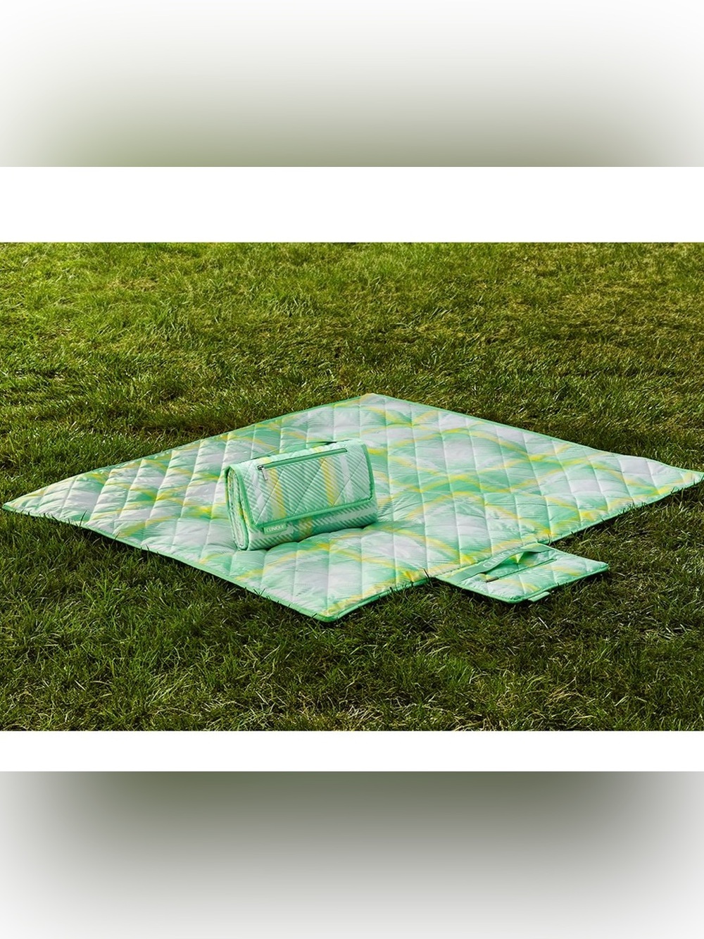 Clinique Quilted Travel Picnic  Blanket in Mint and Yellow